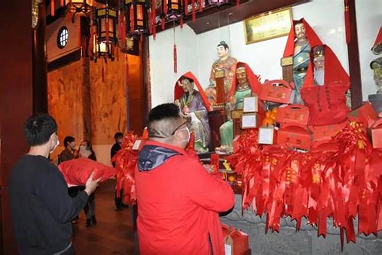 上海城隍庙做法事吗