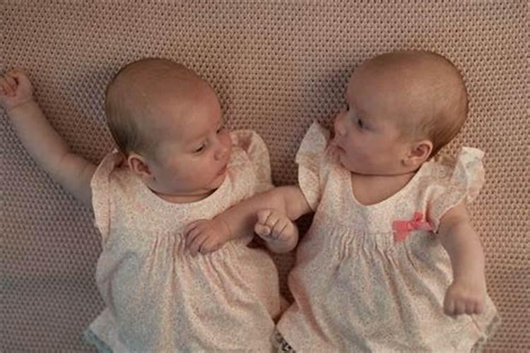 梦见怀双胞胎是什么意思