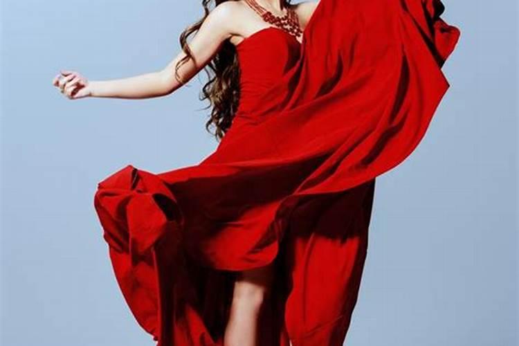 梦见很漂亮的红色裙子