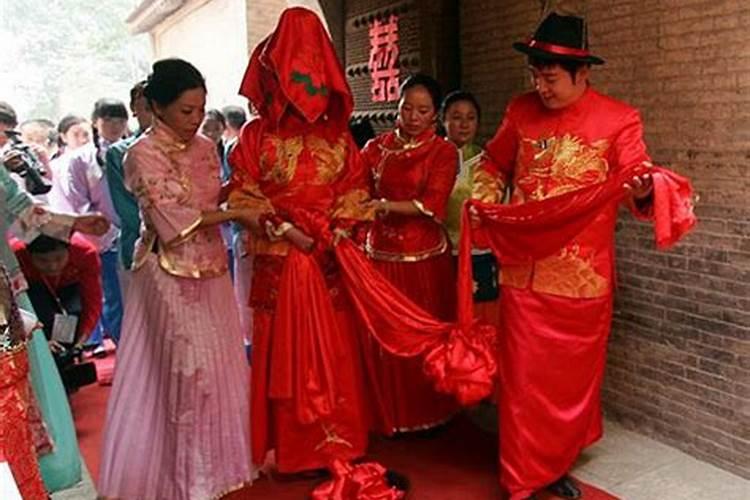 中国人结婚到底要花多少钱？女人嘴大为啥婚姻有损
